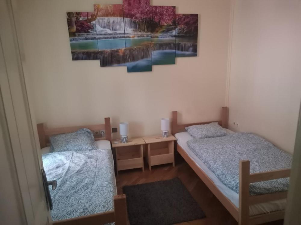 Cozy Palace Hostel Belgrade Exterior photo