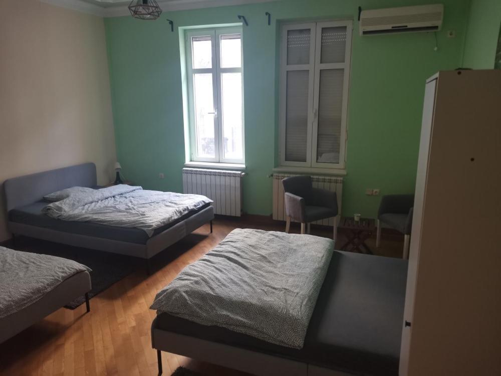 Cozy Palace Hostel Belgrade Exterior photo